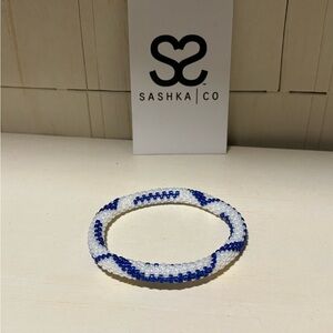 Sashka co bracelet. One si fits most.